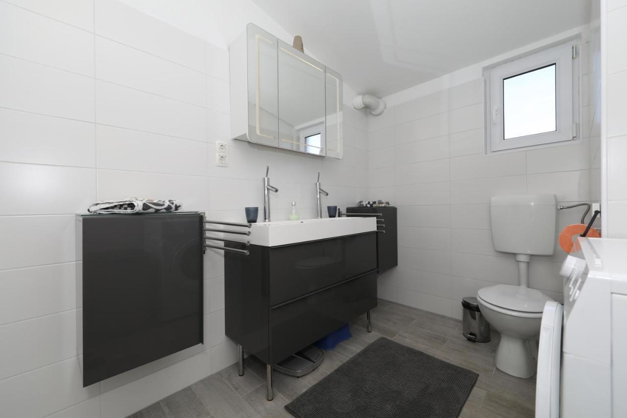 Apartment With Private Pool Sukosan Luaran gambar
