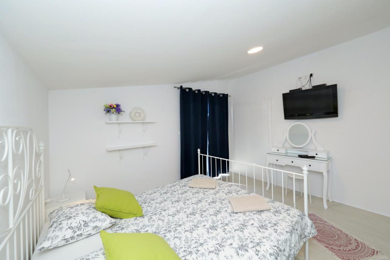 Apartment With Private Pool Sukosan Luaran gambar