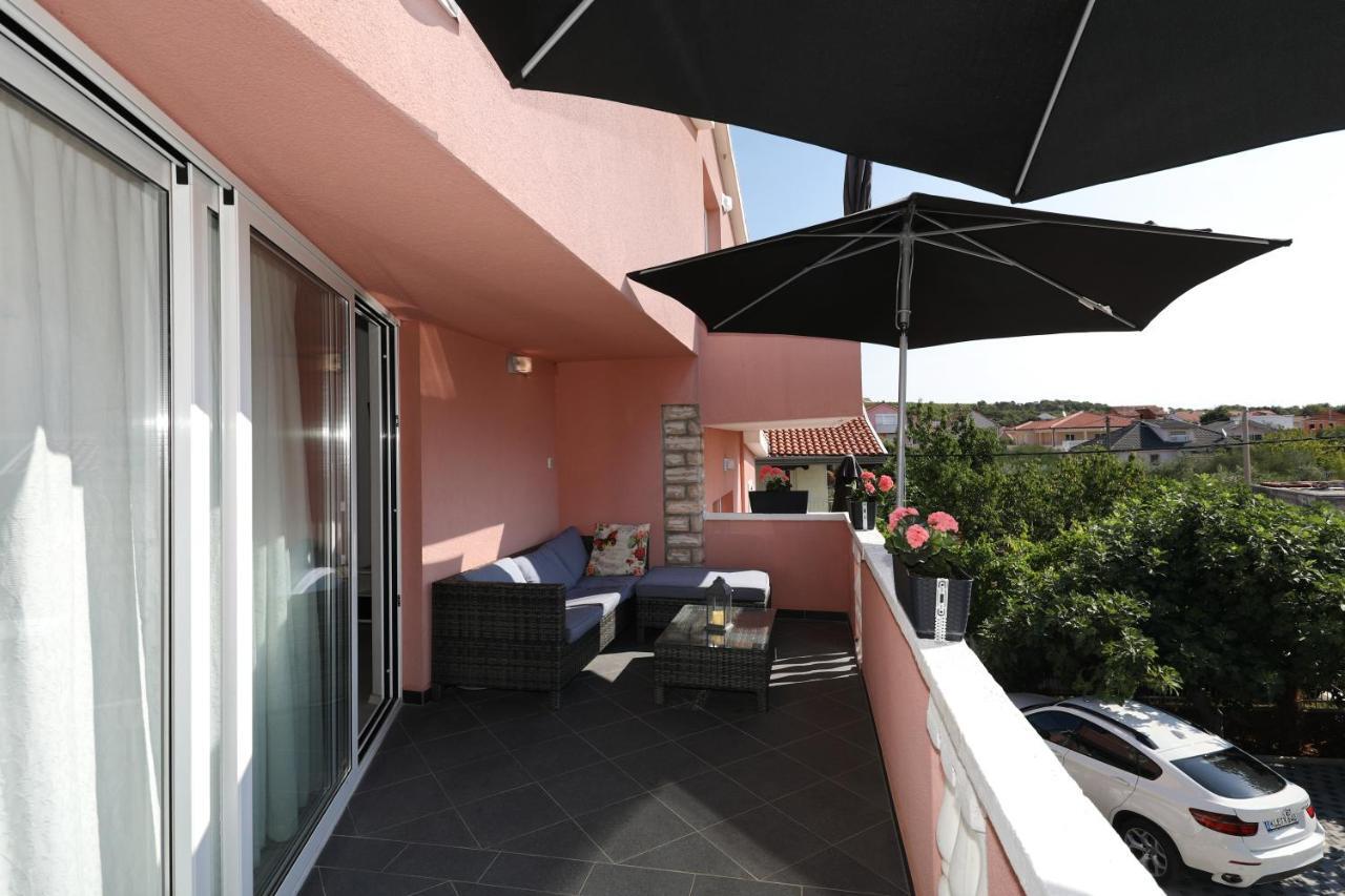 Apartment With Private Pool Sukosan Luaran gambar
